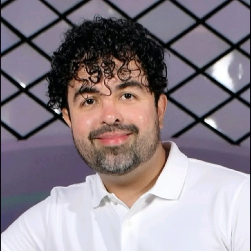 Victor Cuadros